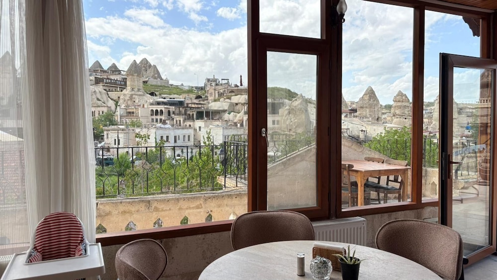 Nature Park Cave Hotel 31/46