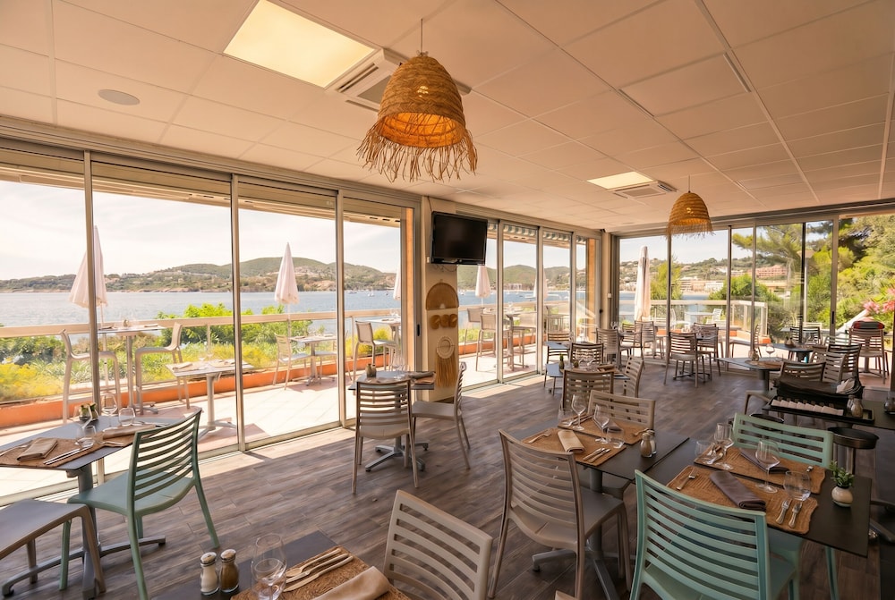 Village Club Les Mas De L'esterel 34/50