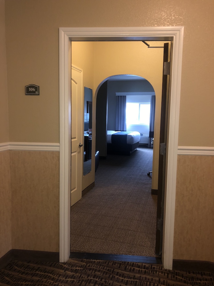 Comfort Inn & Suites Ukiah Mendocino County 5/34