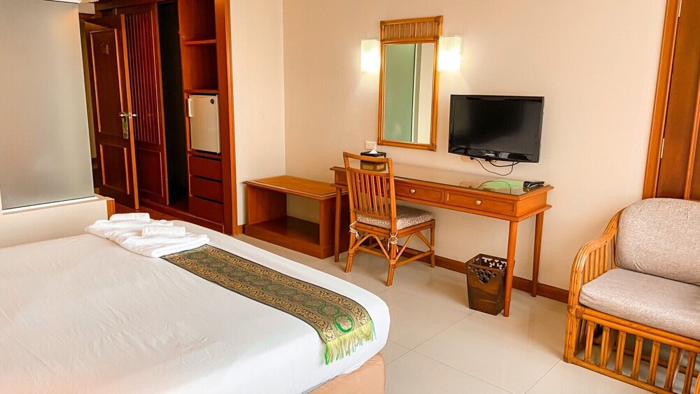 K Park Grand Hotel 30/76