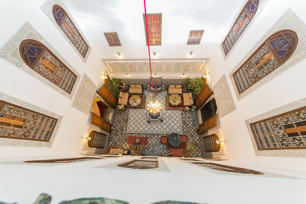 RIAD GHITA 8/50