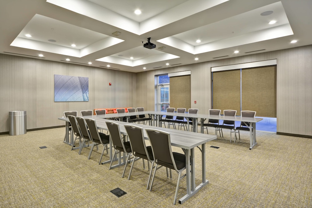 Springhill Suites Cincinnati Blue Ash 41/46
