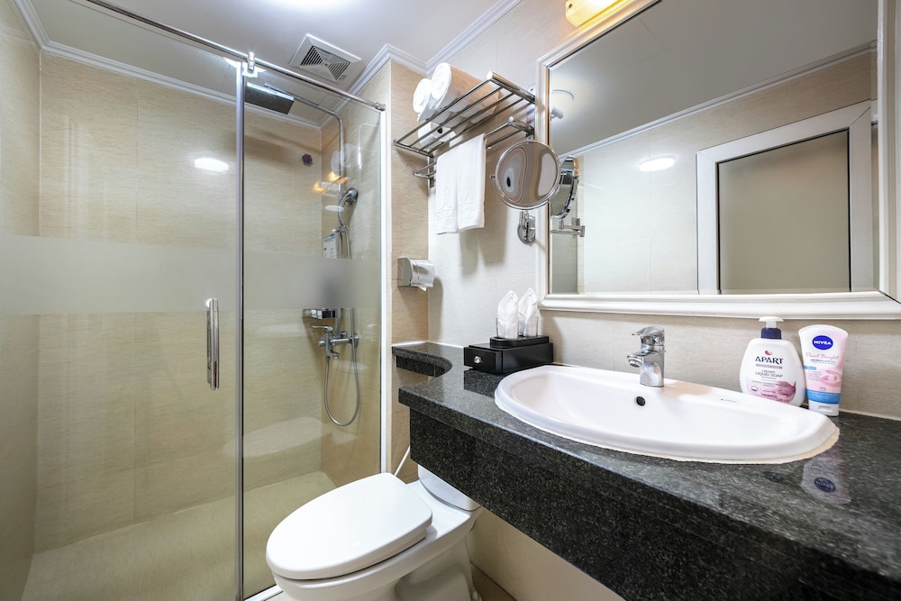 A25 Hotel - Dich Vong Hau 27/29