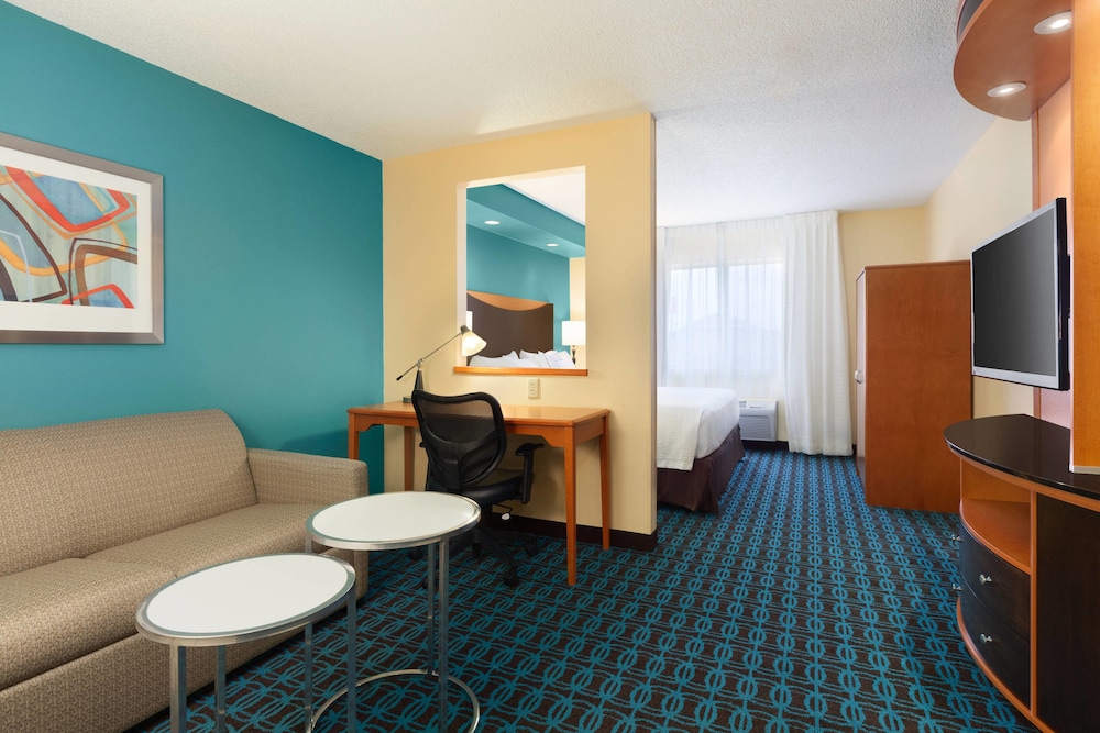 Fairfield Inn and Suites Omaha East/Council Bluffs IA 26/36