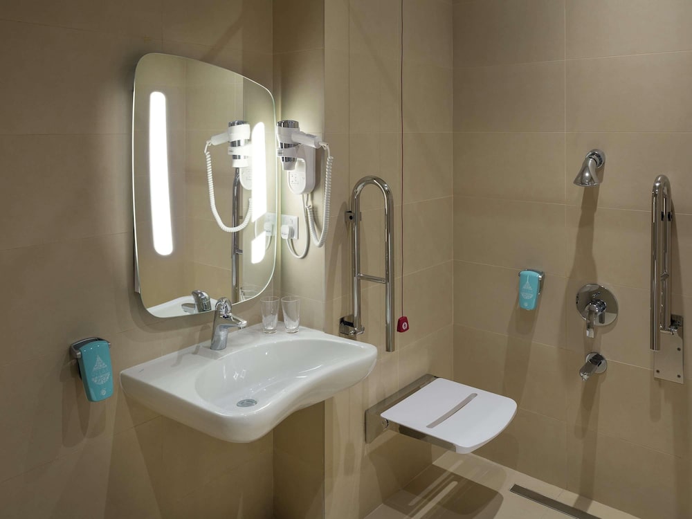 فندق إيبيس جدة طريق الملك(Ibis Jeddah Malik Road) 69/70