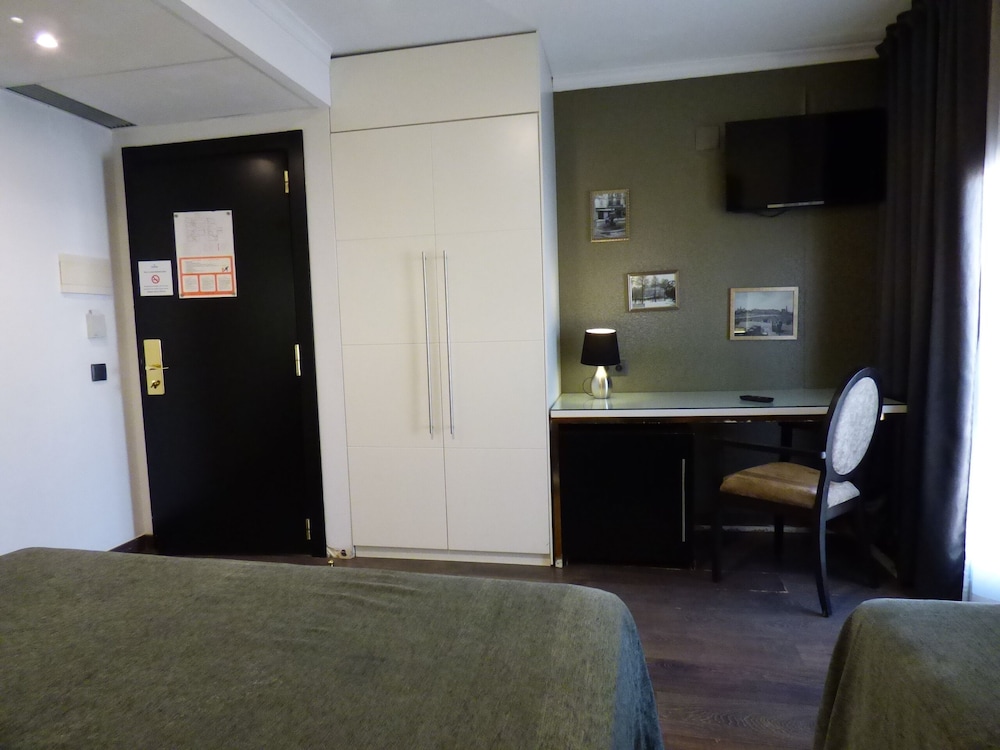 Hotel Moderno BCN 14/70