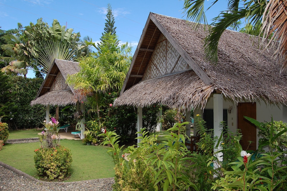 Marcosas Cottages Resort 4/68