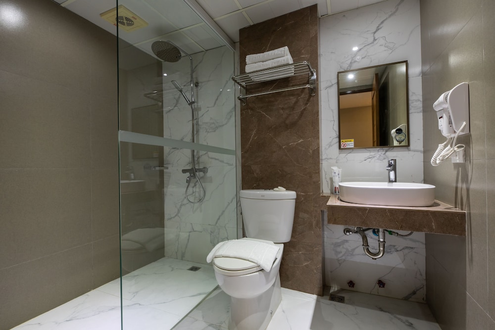 Star Plaza Hotel 18/54