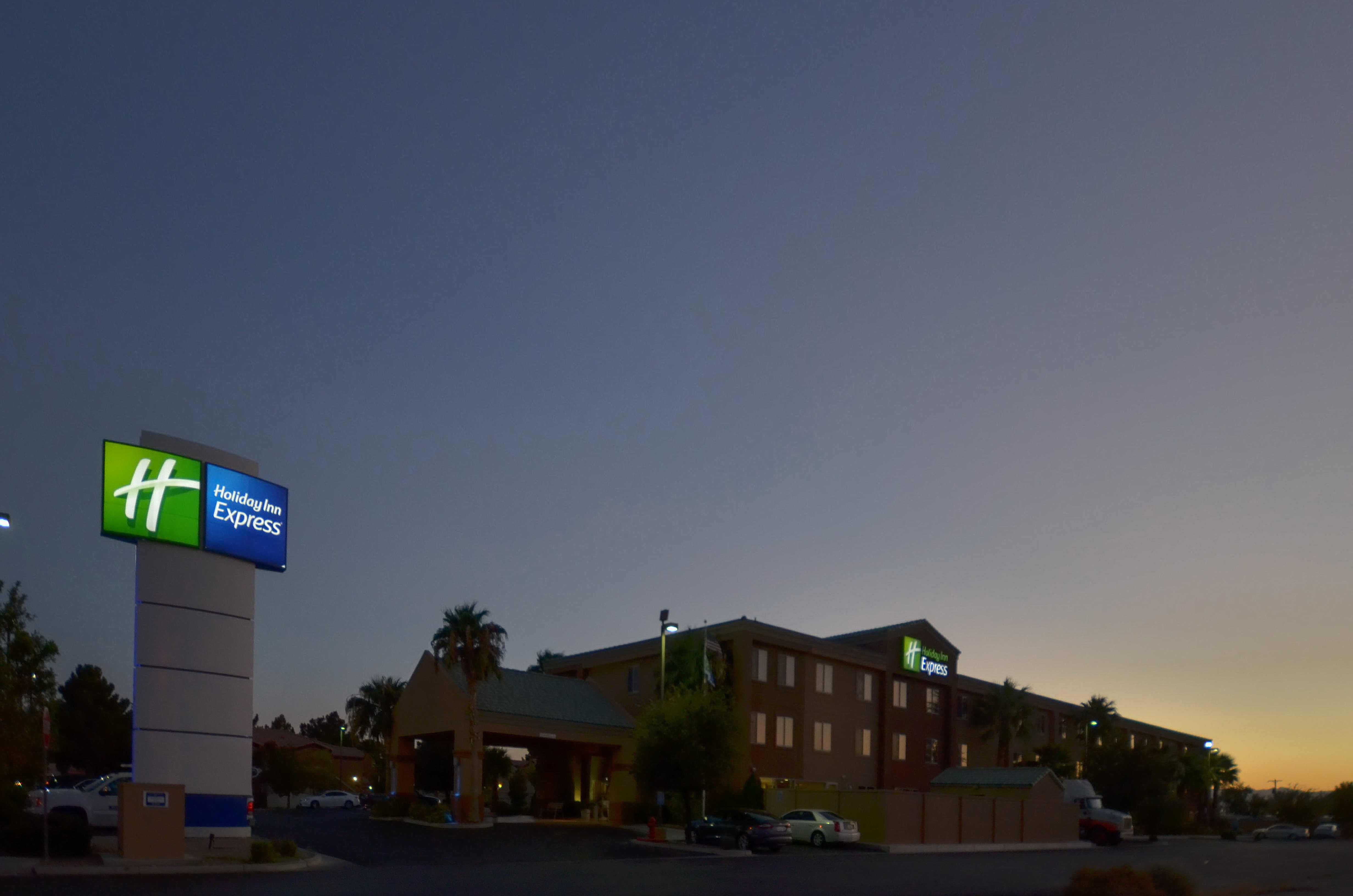 Holiday Inn Express Las Vegas-Nellis, an IHG Hotel 2/47