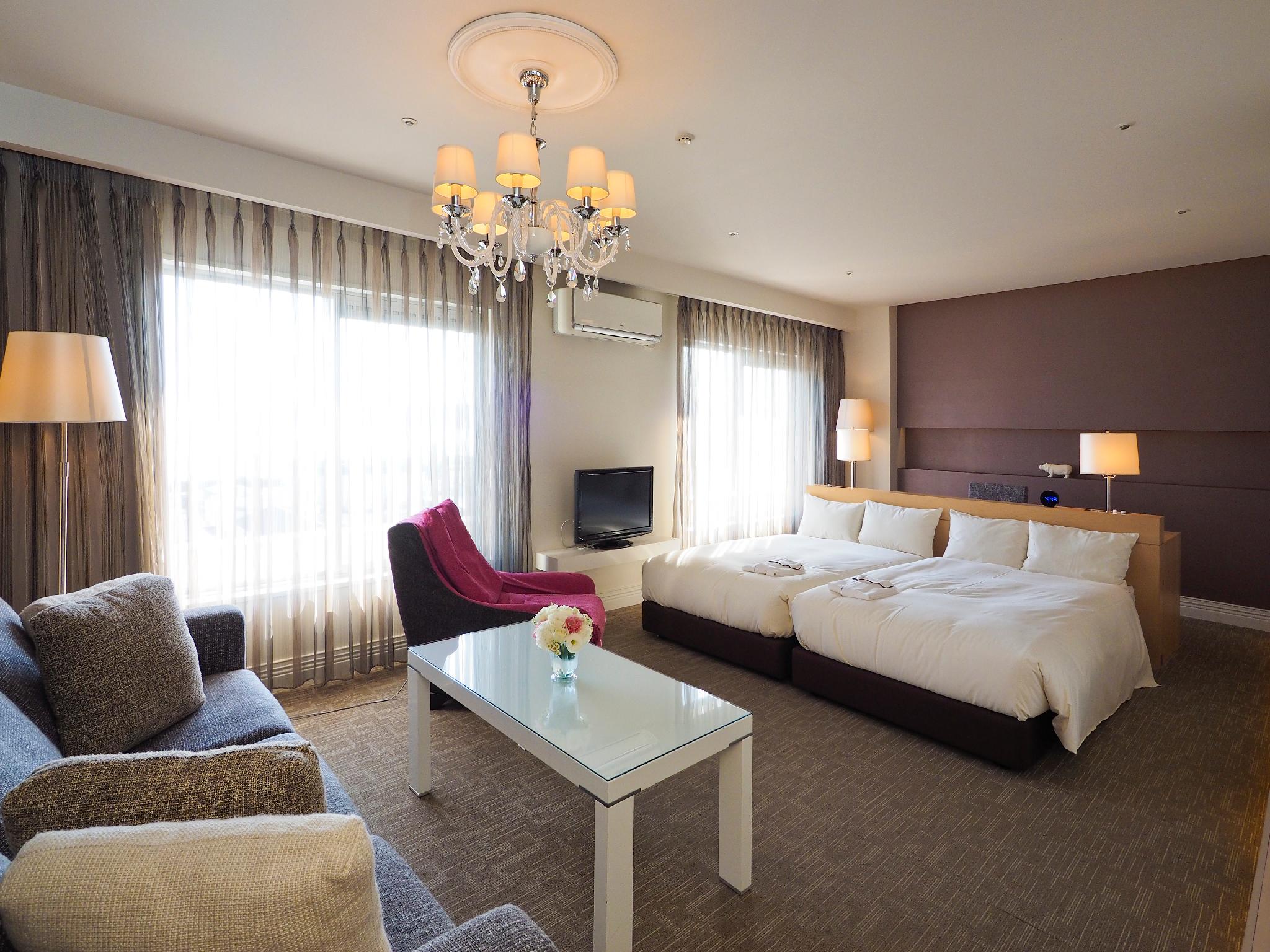 Royal, Hollywood, Luxury, Twin Beds, Harbour View
