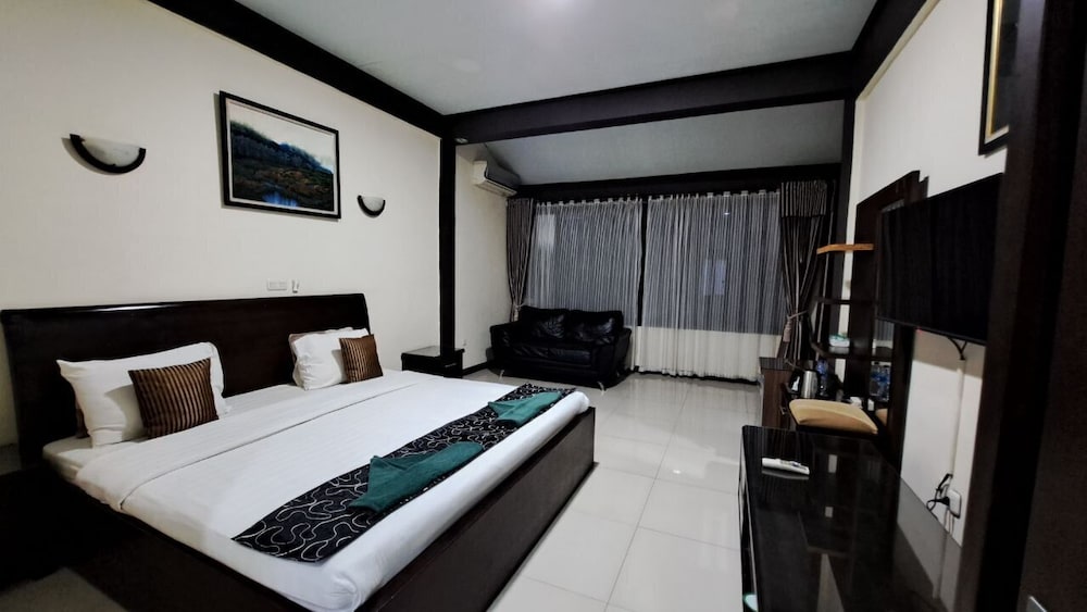 Permata Hijau Hotel 16/50