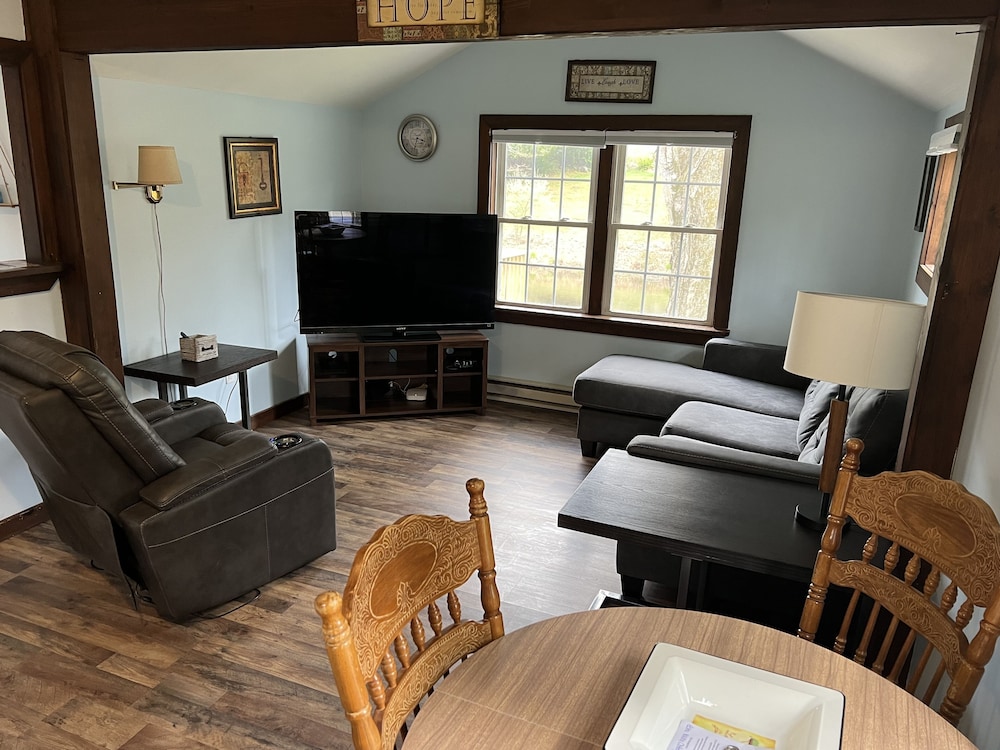 Echo Valley Cottages 20/50