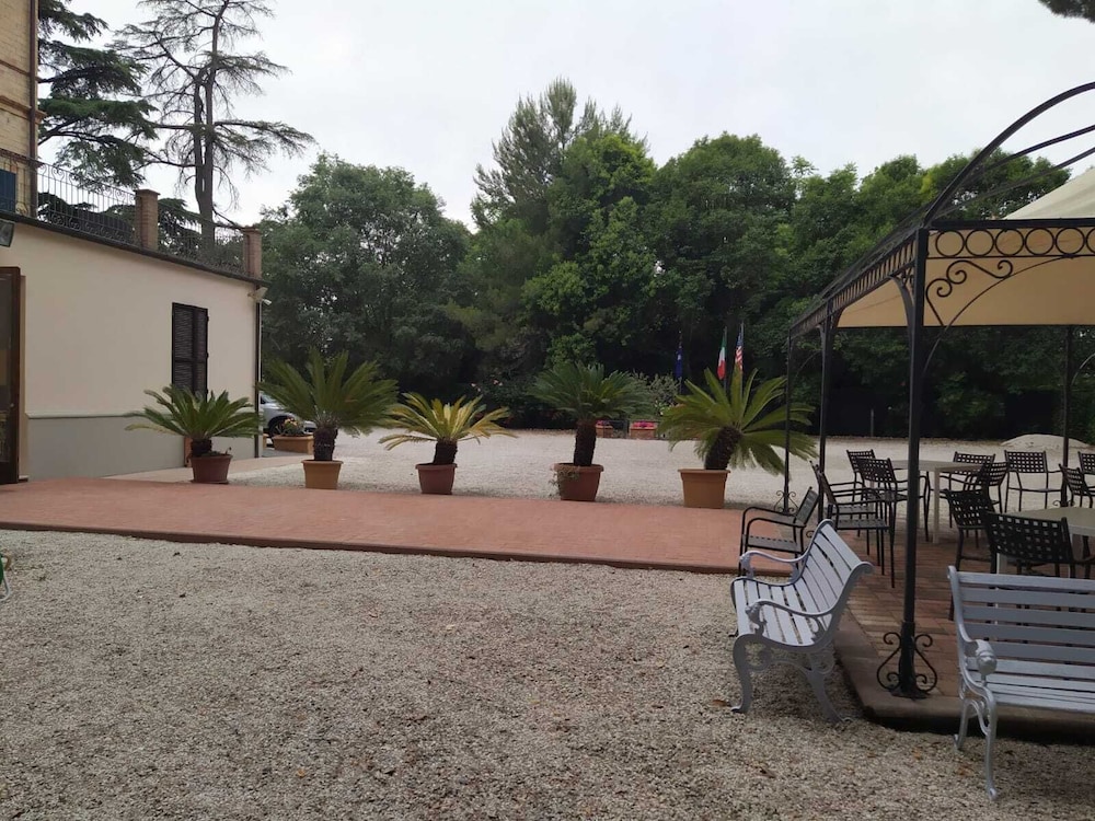 Villa Raffaello Park Hotel 49/60