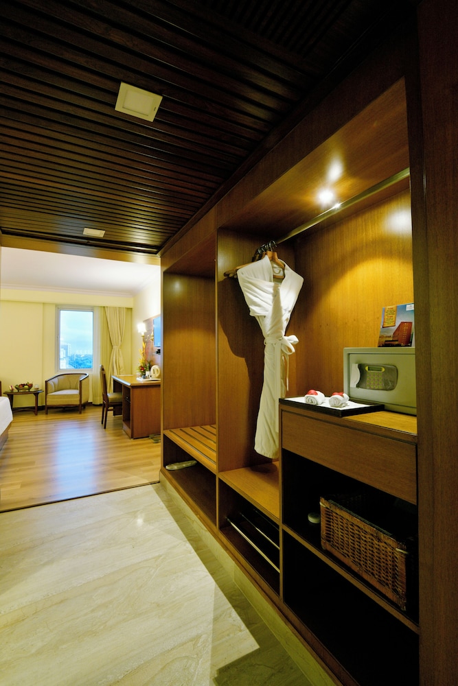 Peerless Inn Kolkata 37/72