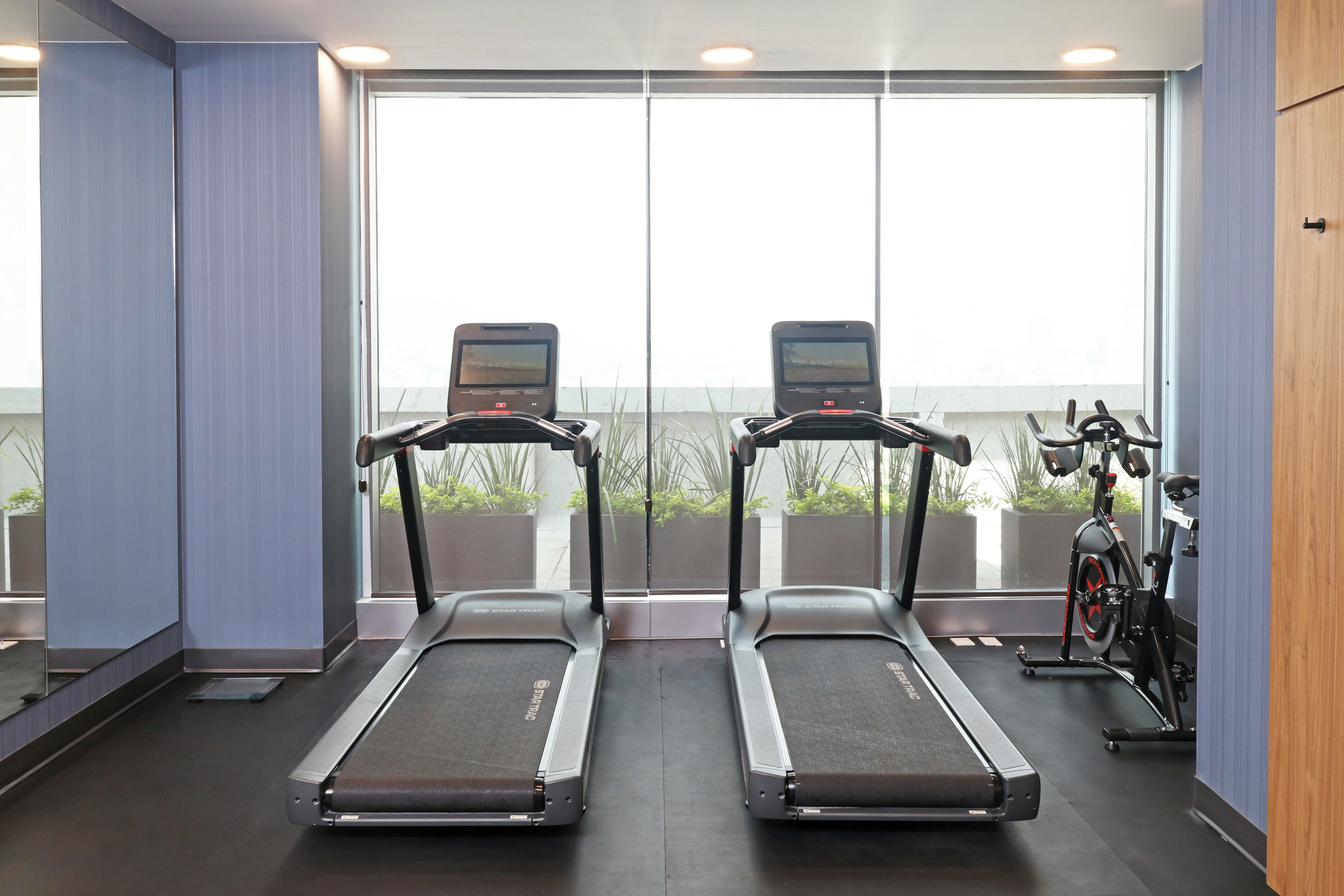 Hampton Inn Monterrey Tecnologico, MX 25/42