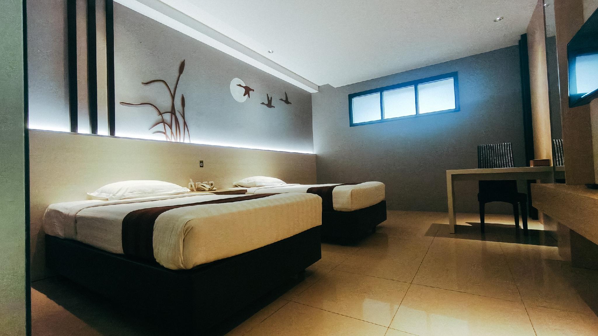 Hotel Asri Tasikmalaya 7/17