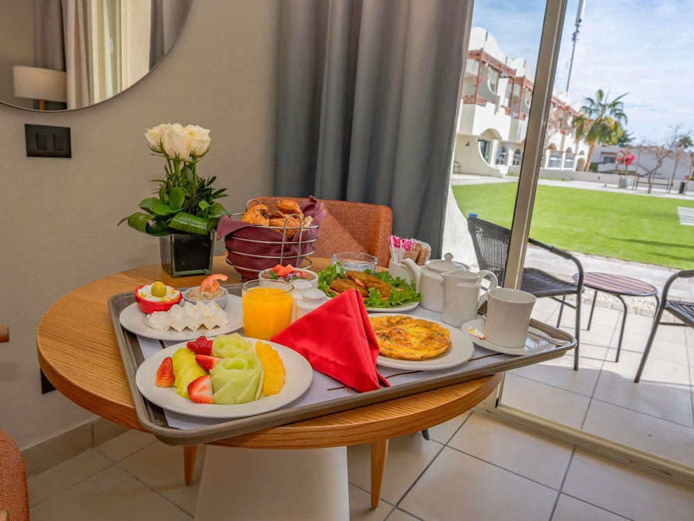 Naama Bay Promenade Beach Resort 44/66