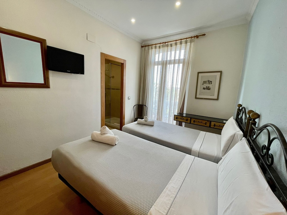 Hostal Balcon Al Mar 11/63