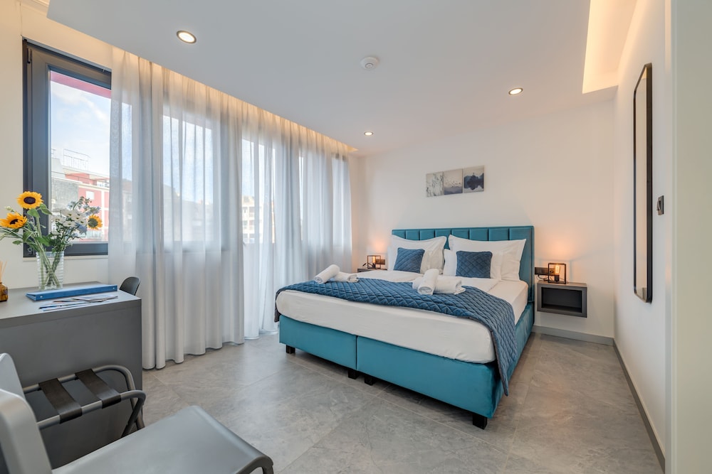 Lichia Amia Luxe Rooms 9/21