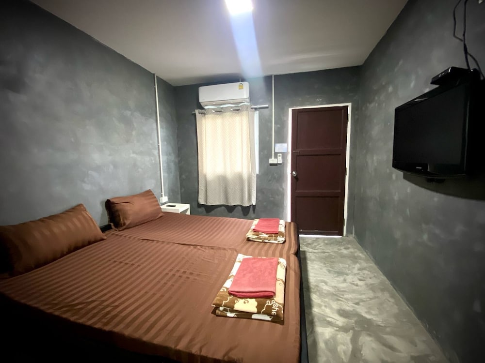 Ploynam Homestay 25/45