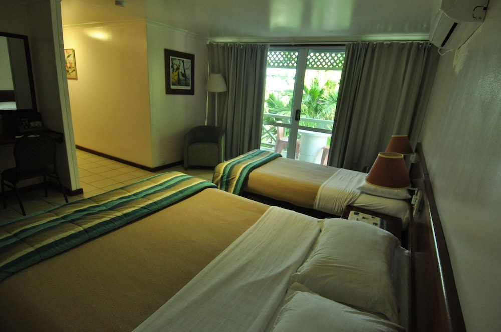 Madang Resort Hotel 20/50