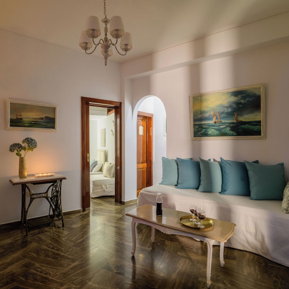 Casa della Liberta Firostefani، Irakleion 36/50
