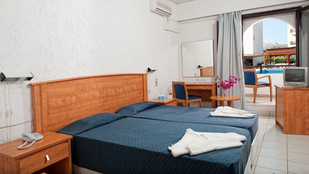 Heronissos Hotel 18/47
