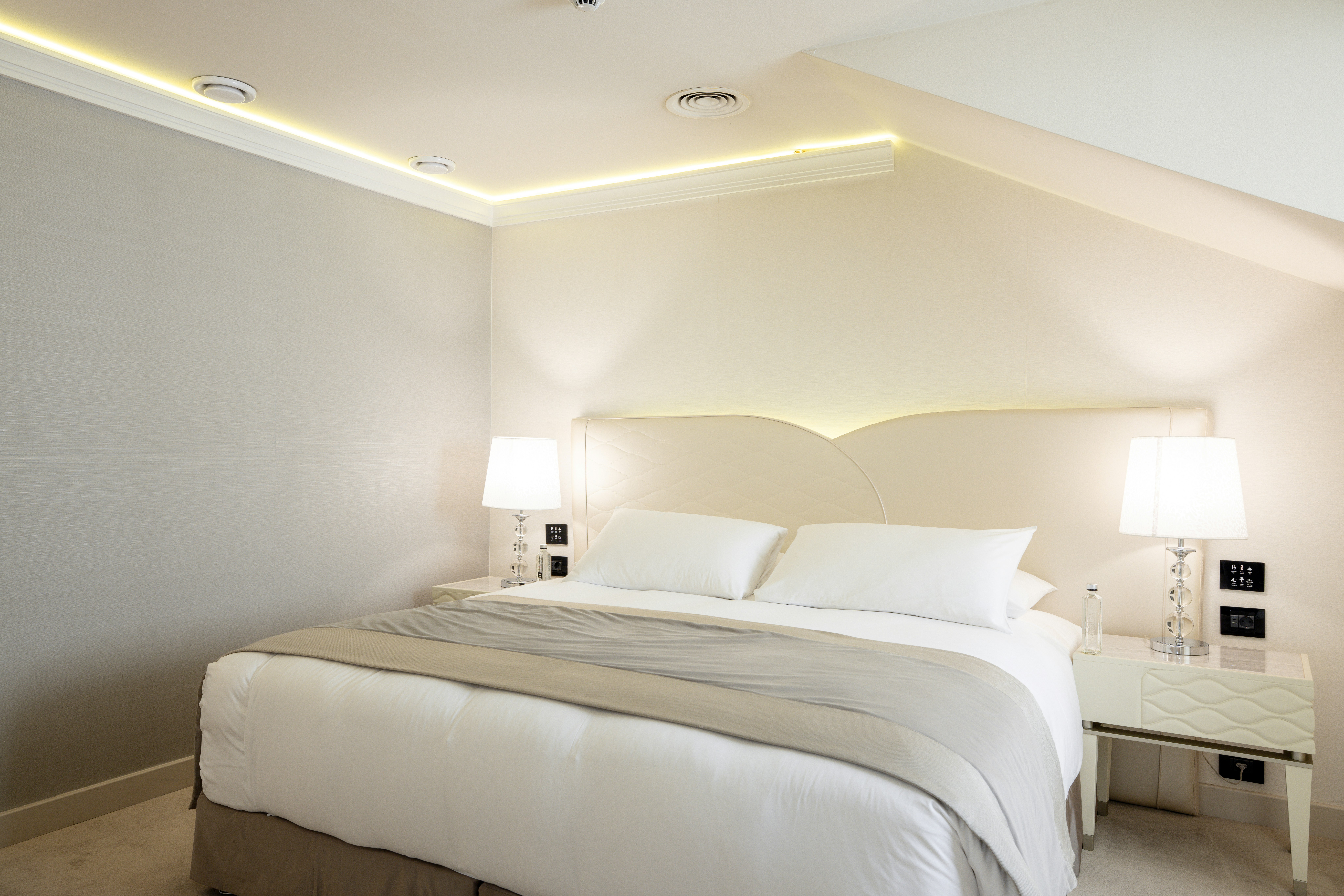 Prestige, Suite
