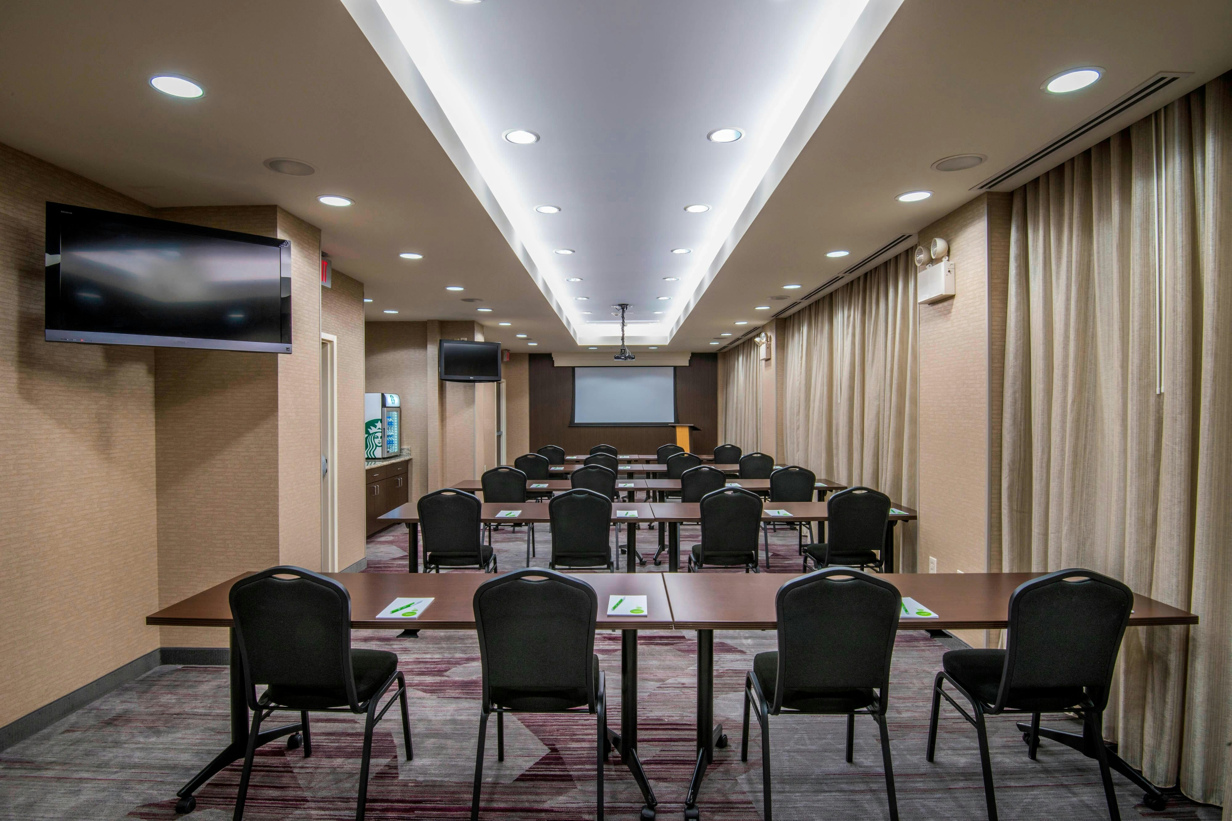 Courtyard By Marriott Tulsa Downtown 19/23