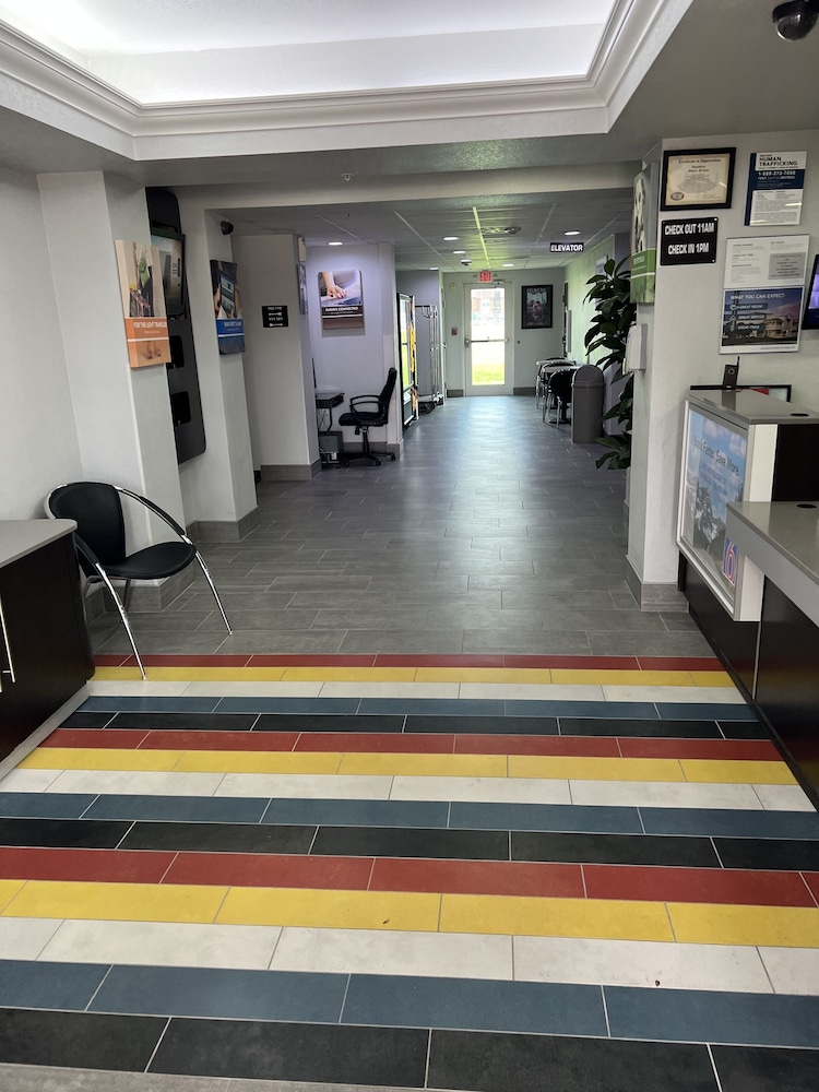 Motel6 El Reno, OK 8/49