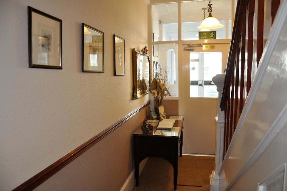 Chandos Guest House 32/32