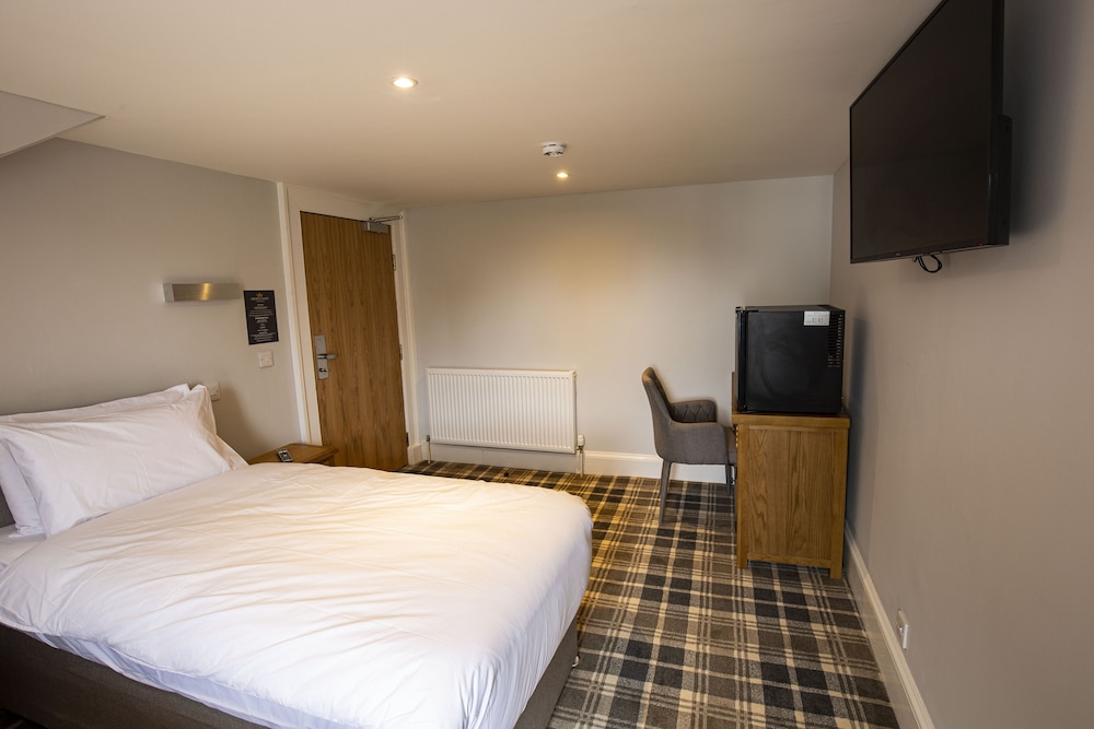 Crown Court Hotel & Bar 5/50