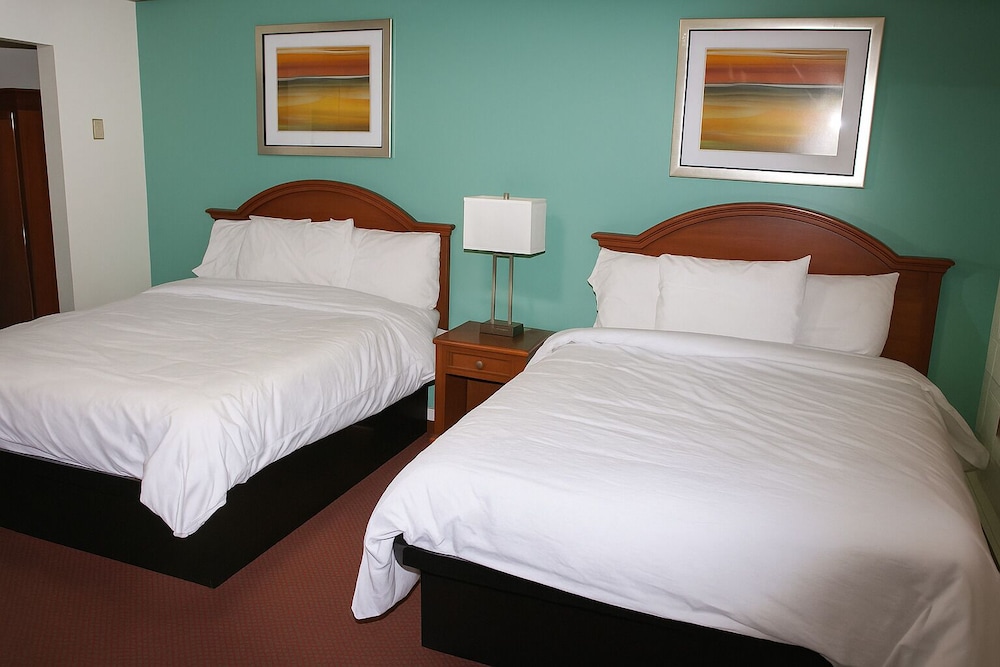 Ventura Motel 12/47