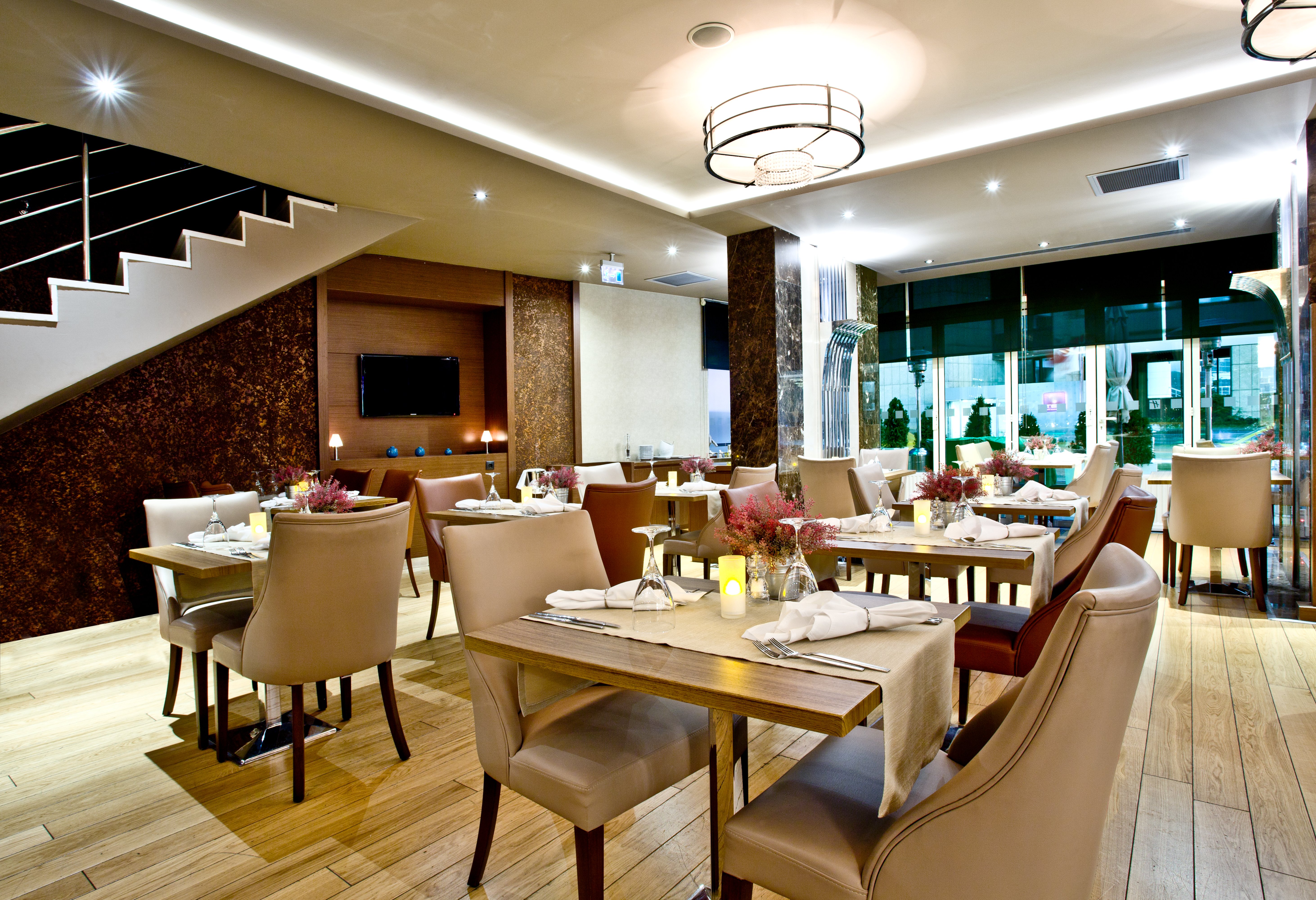 HOLIDAY INN ANKARA - KAVAKLIDERE 57/78