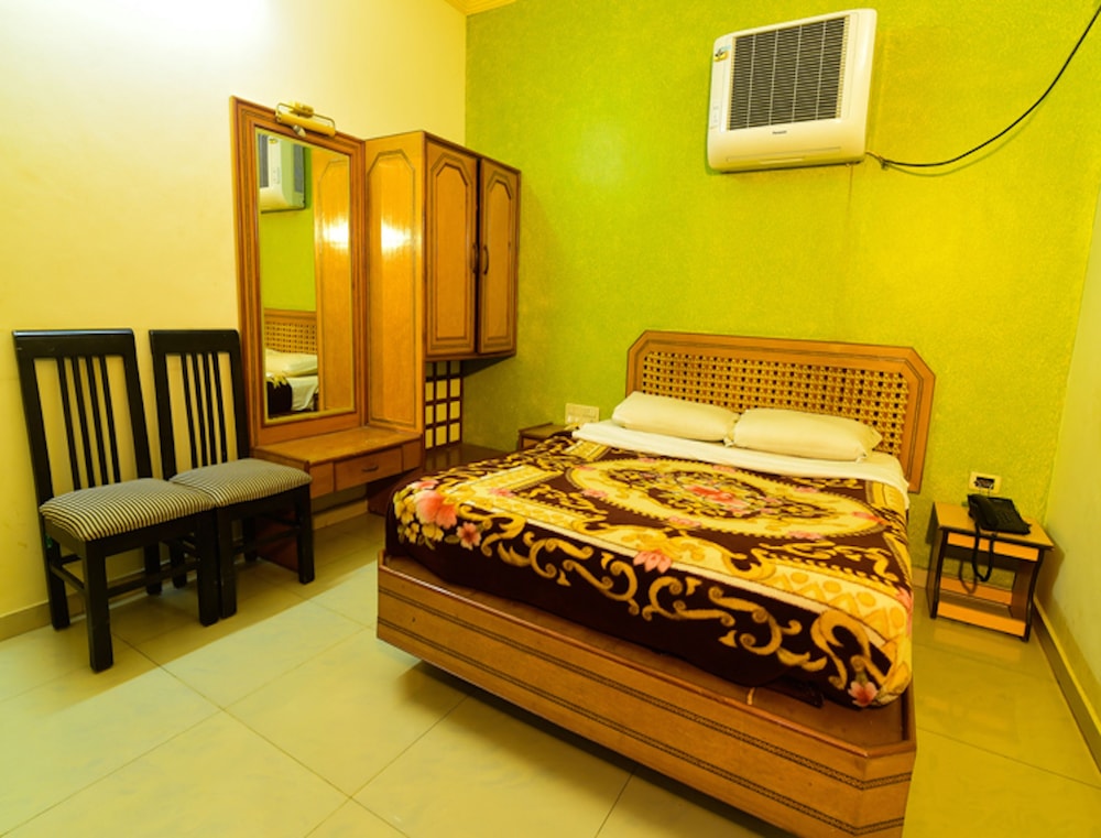 Hotel Ashlesh 15/39