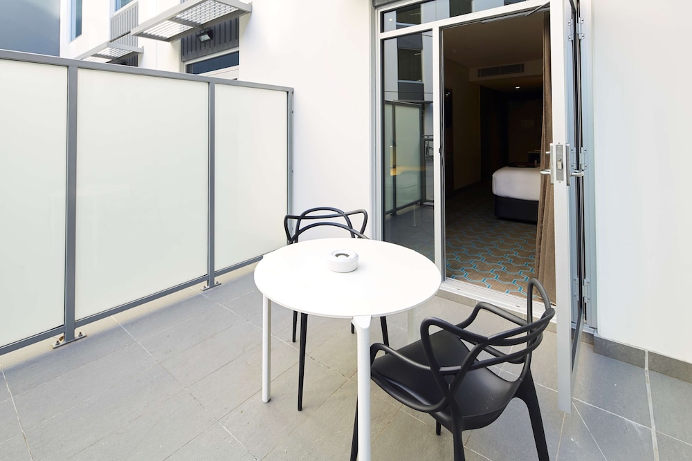 Rydges Sydney Airport Hotel 37/62
