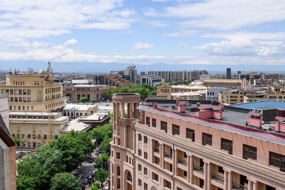 North Avenue by Stellar Hotels (Ex:North Avenue Hotel) 7/78