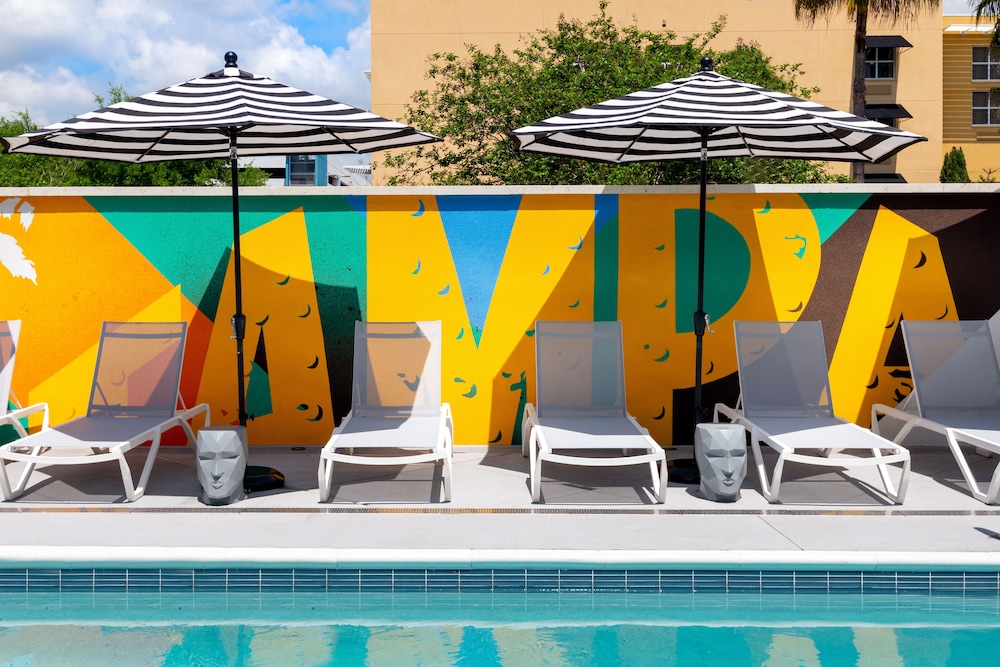 Hyatt House Tampa Airport Westshore 36/43