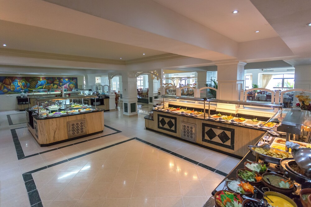 Eurostars Grand Cayacoa 10/50