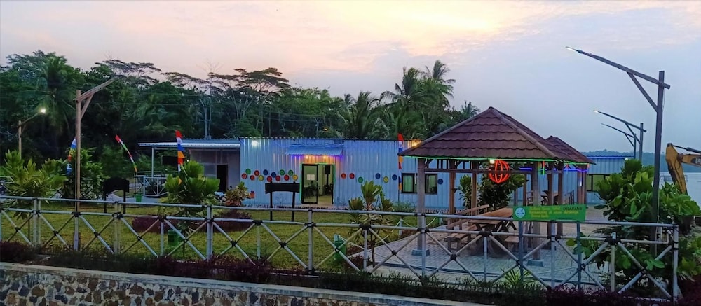 Asoka Resort Banten 4/50