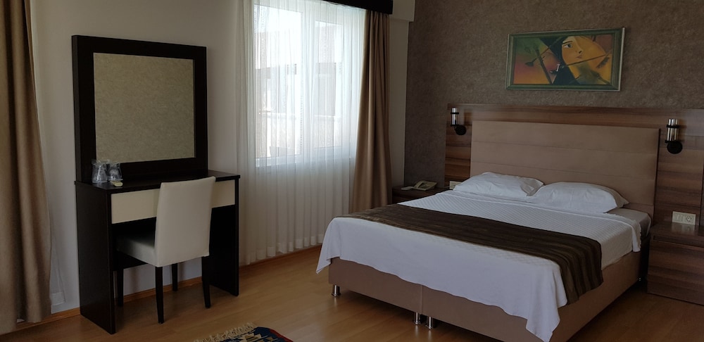 Troas Beach Hotel 17/59