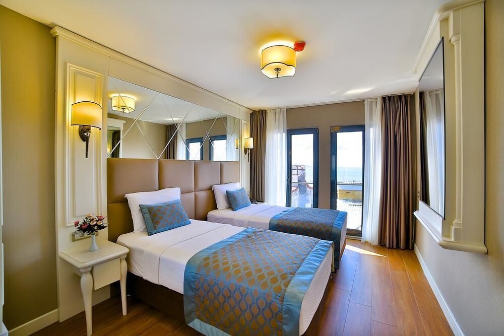 Paleria Hotel 11/27
