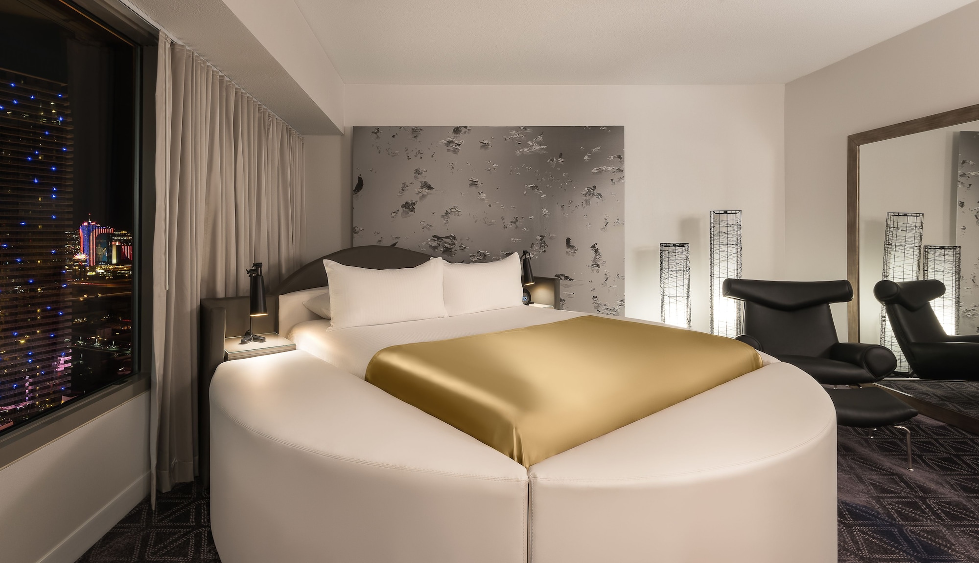 ULTRA PANORAMA, RENOVATED, SUITE, KING BED