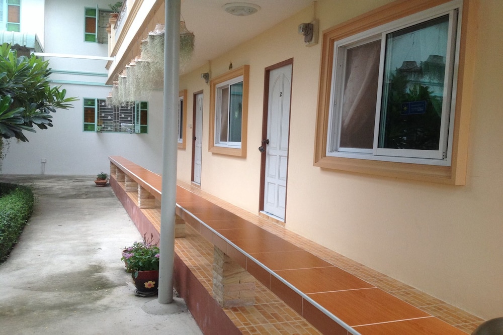 2N Guesthouse 4/42