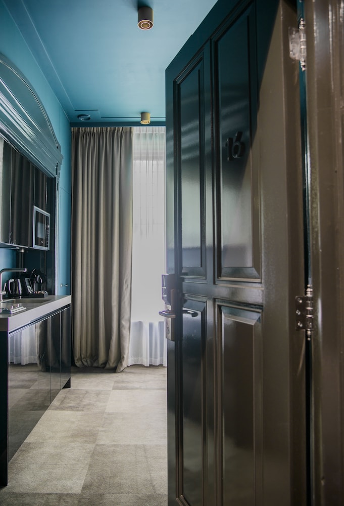 De Jonker Urban Studios & Suites 5/60