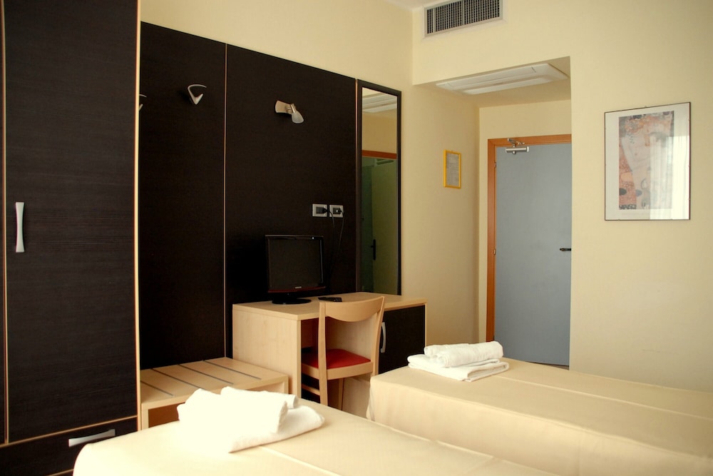COMFORT, DOUBLE BED