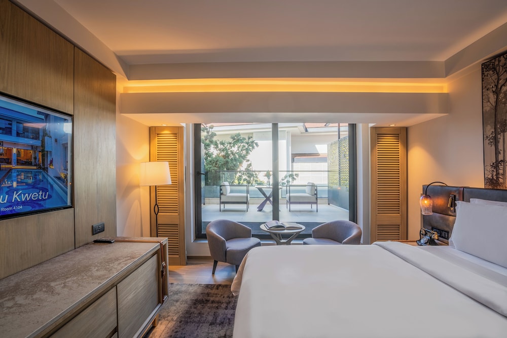 SERENE, DELUXE, KING BED, TERRACE