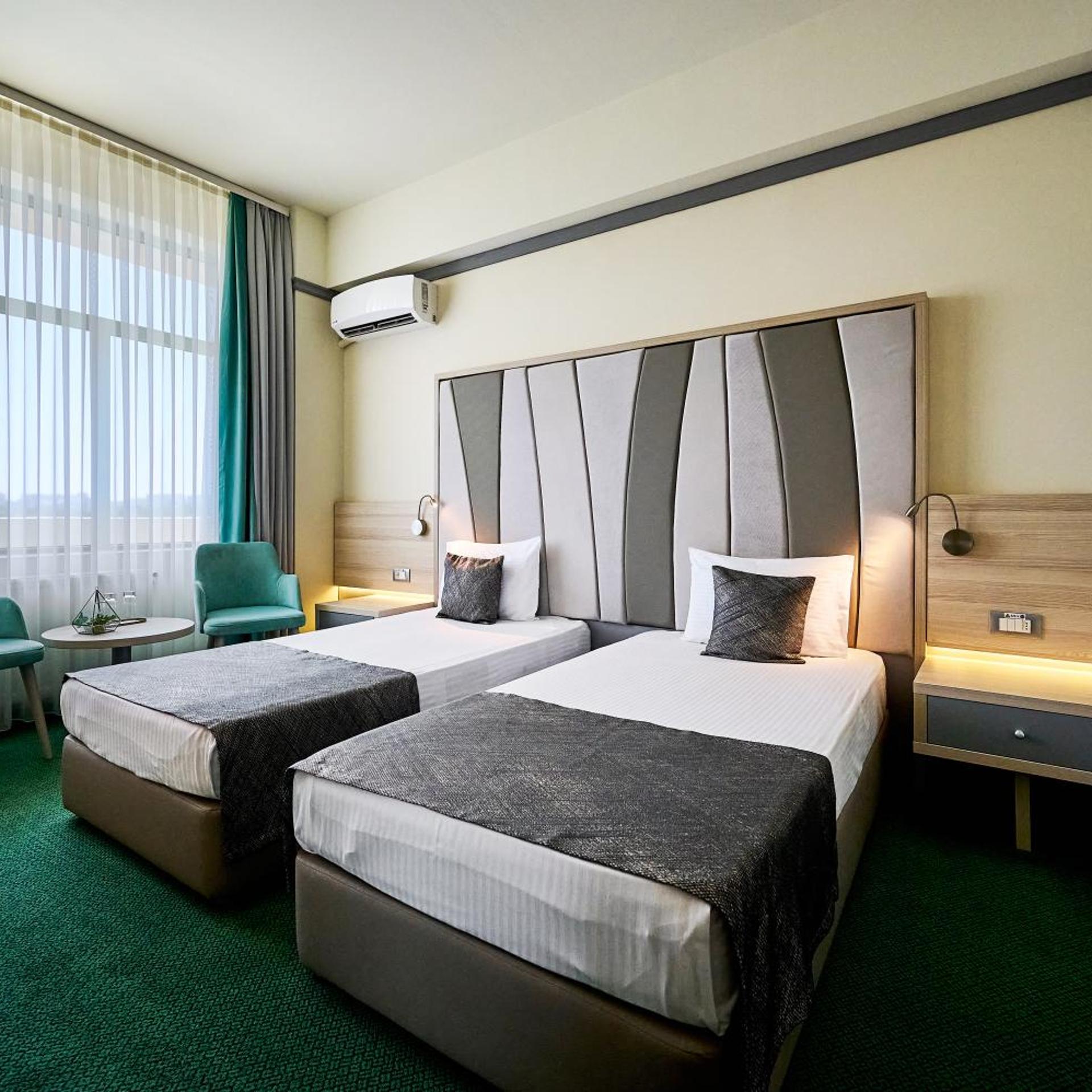Room, Twin Beds, Sea View