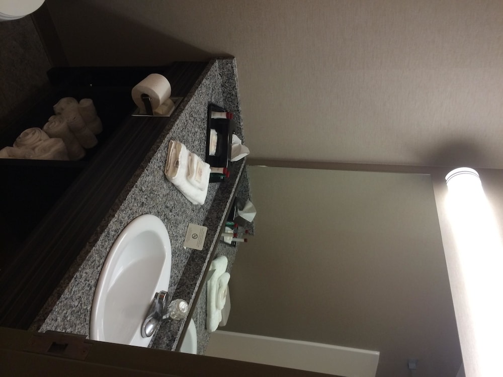 Comfort Inn Huntington Near University Area 21/48