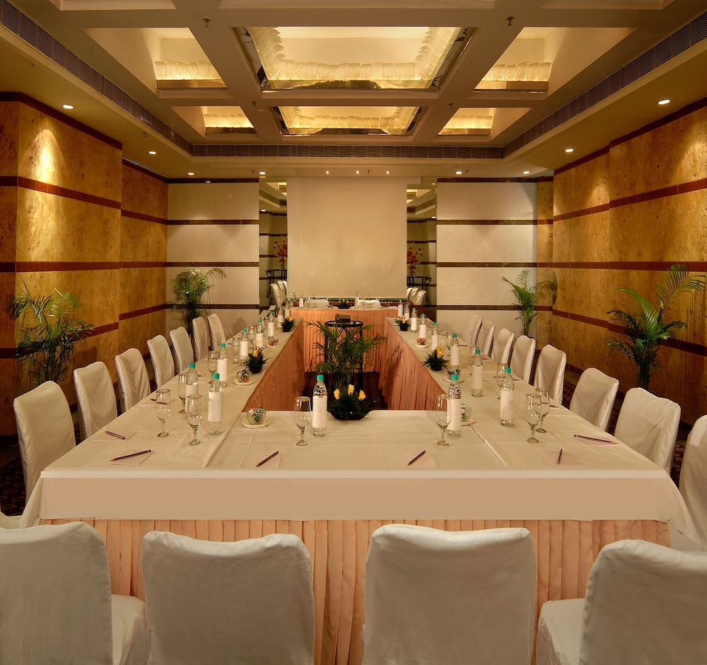 Peerless Inn Kolkata 65/72